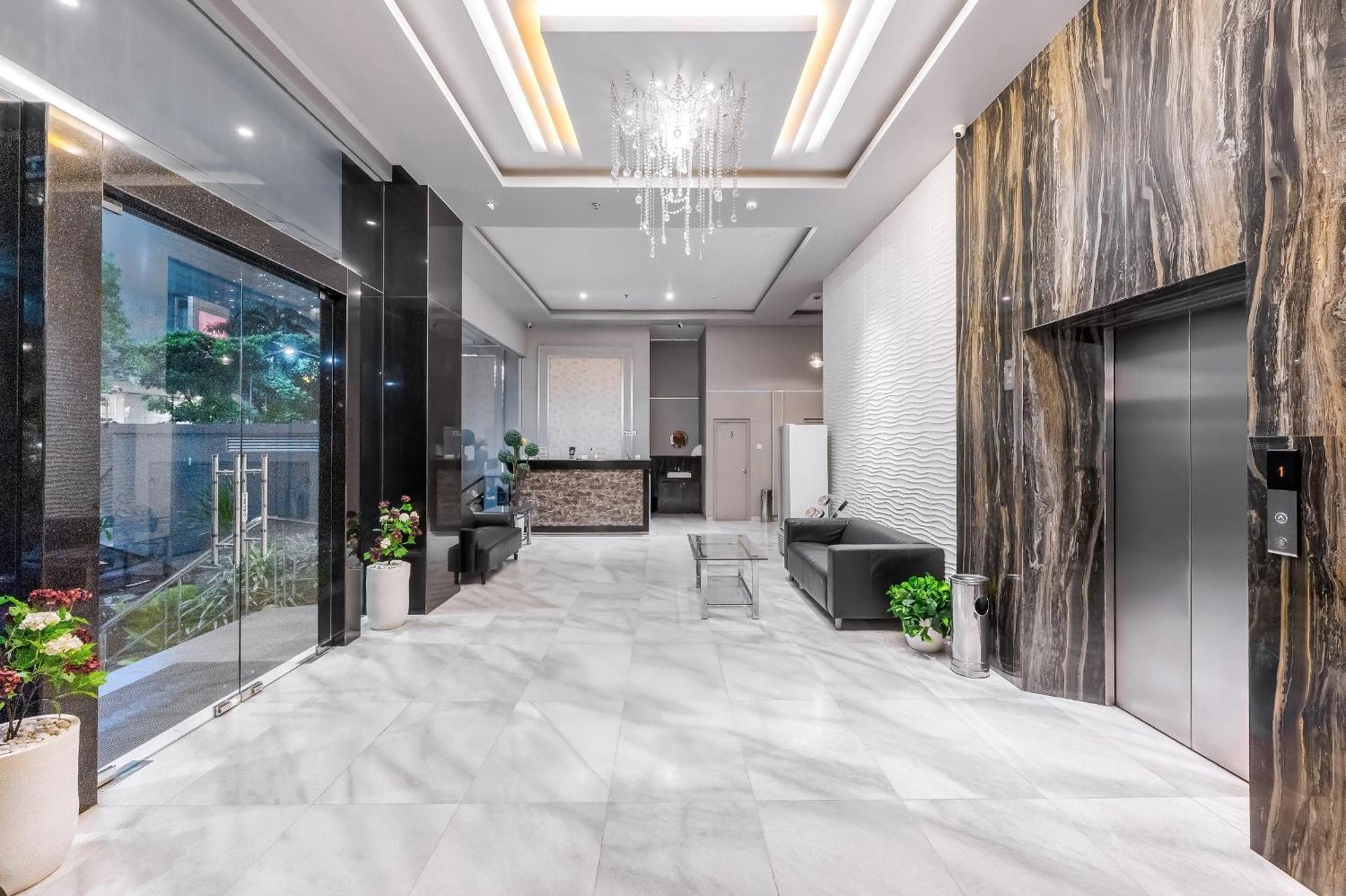 Grand Thamrin Hotel Yakarta Exterior foto